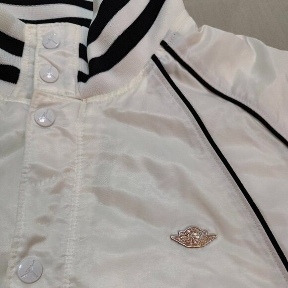 Air Jordan Retro Varsity Jacket - Picture 6 of 7